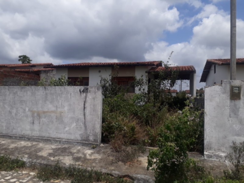 73798 - Casa, Residencial, 2 dormitório(s), 2 vaga(s) de garagem