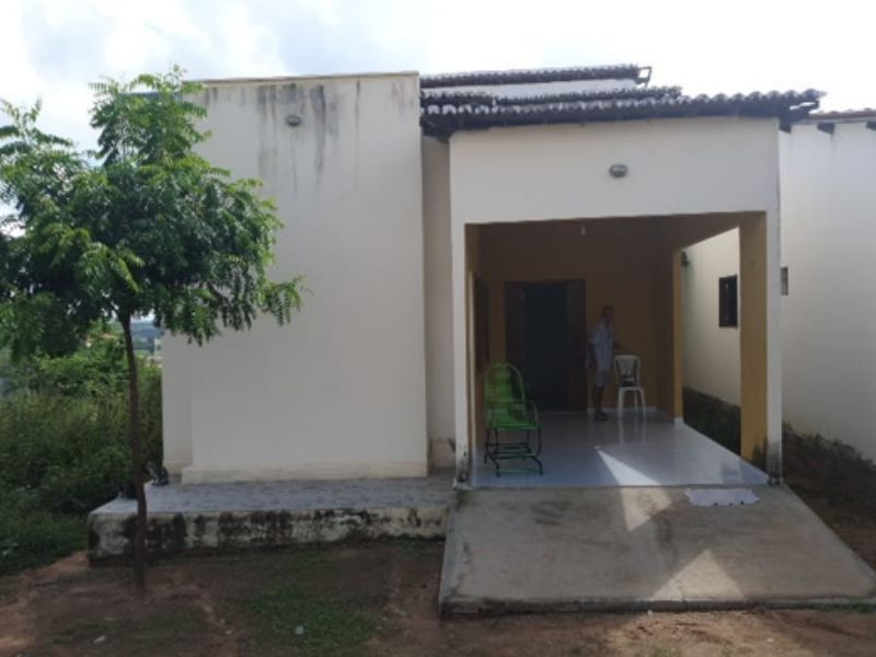 2674 - Casa, Residencial, 2 dormitório(s), 1 vaga(s) de garagem